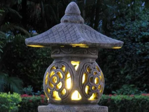 Stone lamp